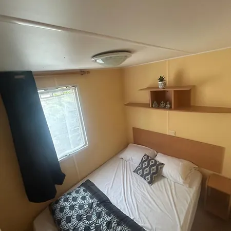 Mobil Numero 76 Campingplatz *